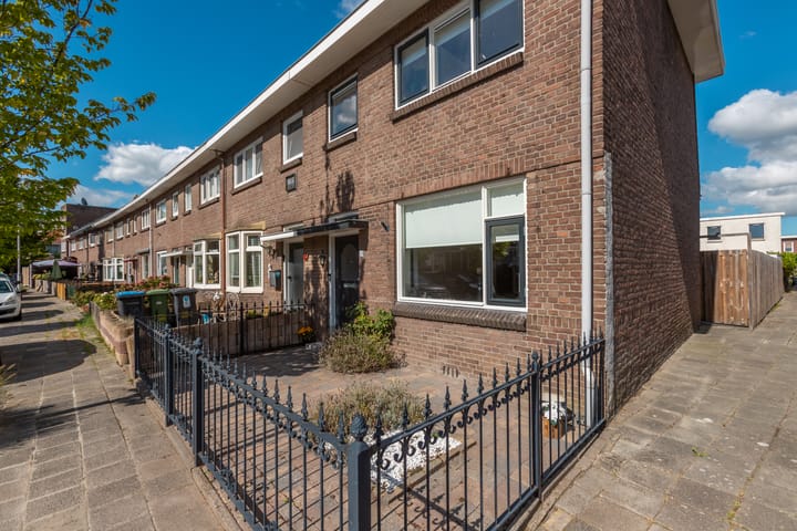 Foto 34 van Amaliastraat 69