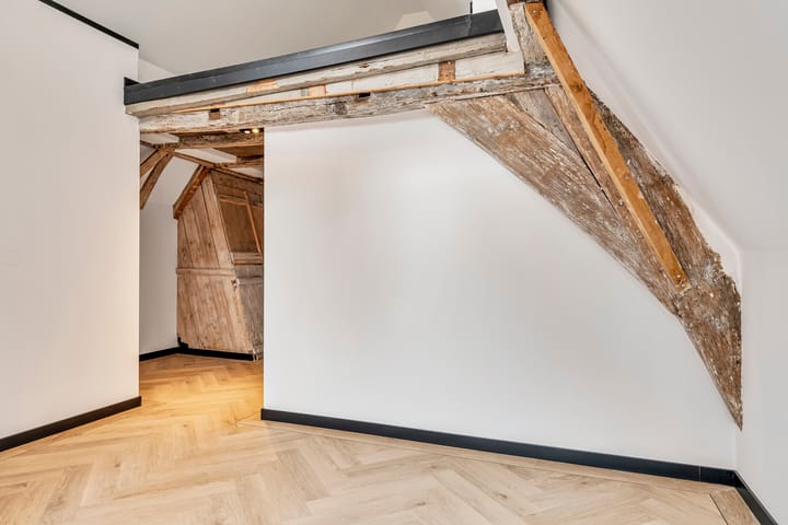 Foto 27 van Hinthamerstraat 67-B