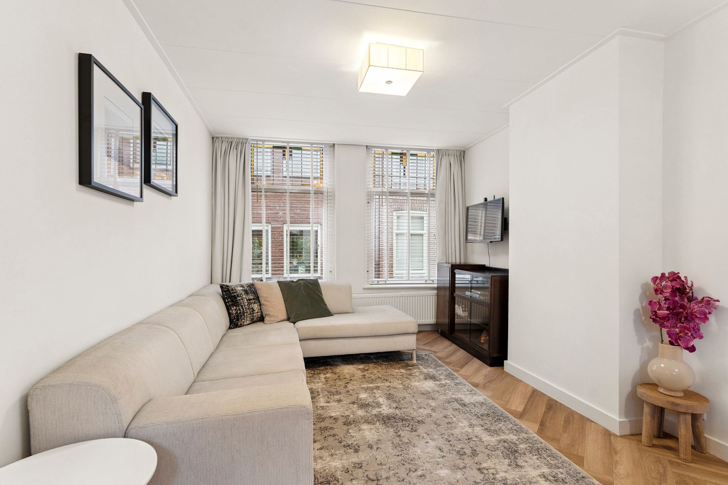 Photo 1 of Derde Leliedwarsstraat 13-1