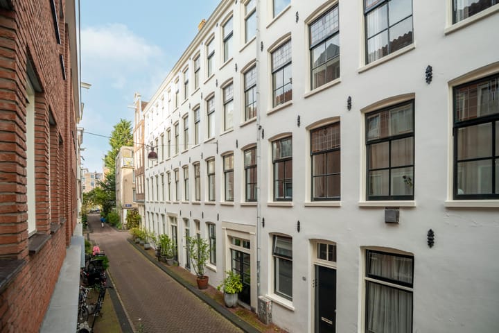 Photo 2 of Derde Leliedwarsstraat 13-1