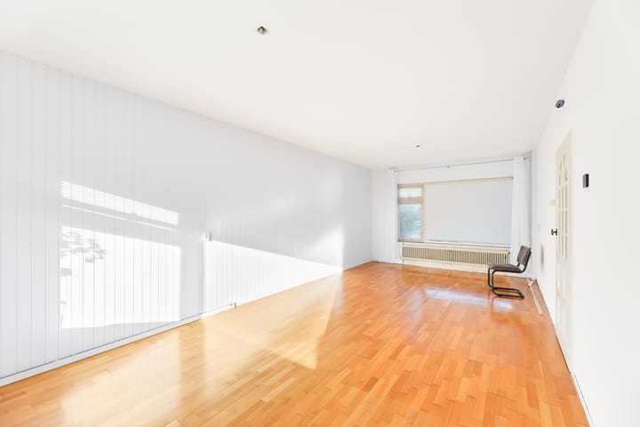 Photo 12 of Evertsenstraat 17