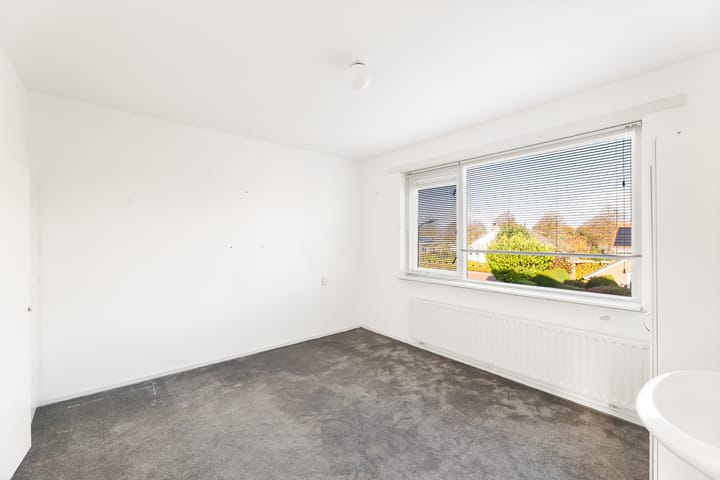 Photo 22 of Evertsenstraat 17