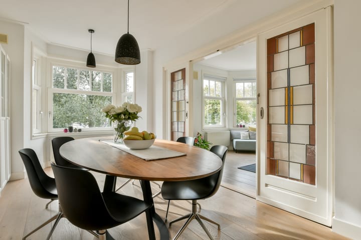 Photo 2 of Albert Neuhuysstraat 30-1