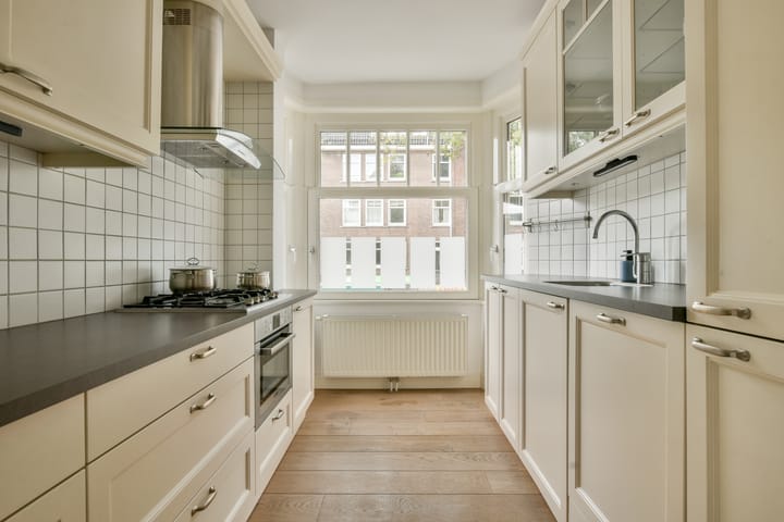 Foto 11 van Albert Neuhuysstraat 30-1