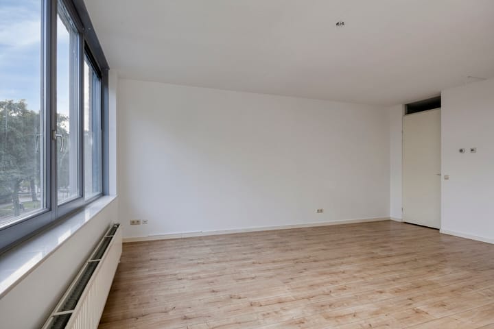 Foto 8 van Professor Regoutstraat 72-B