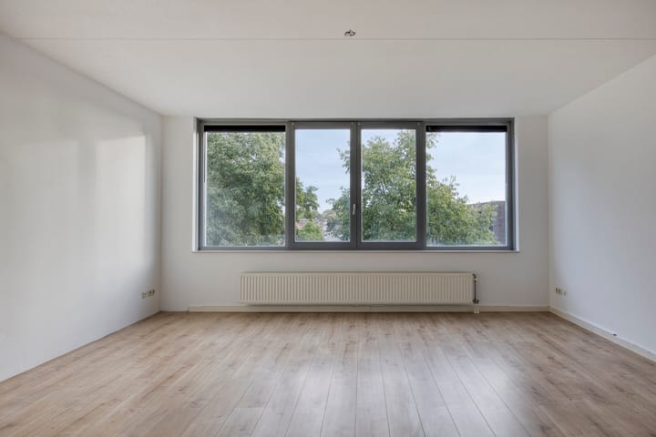 Foto 9 van Professor Regoutstraat 72-B