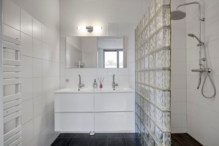 Foto 13 van Professor Regoutstraat 72-B