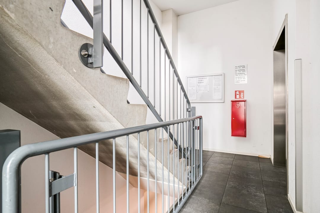 Photo 7 of Hooghuisstraat 20-E