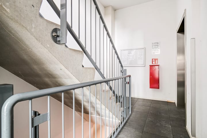 Photo 7 of Hooghuisstraat 20-E