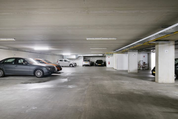 Photo 29 of Hooghuisstraat 20-E