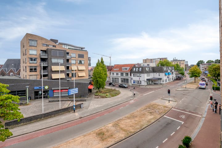 Photo 33 of Hooghuisstraat 20-E