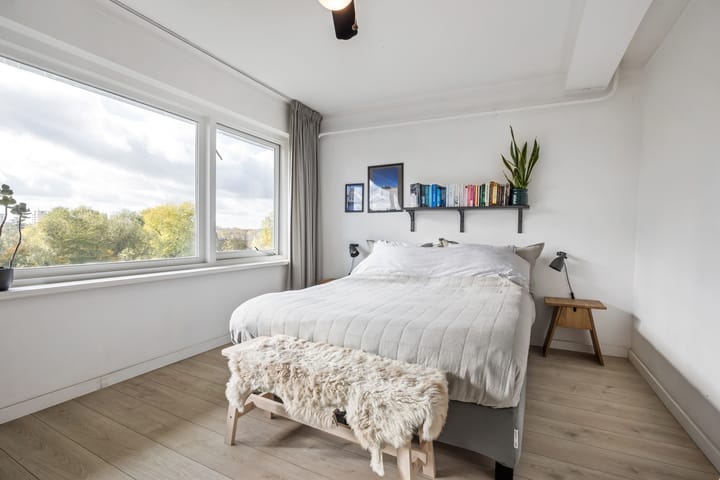 Photo 21 of Jan Nieuwenhuyzenstraat 56-B