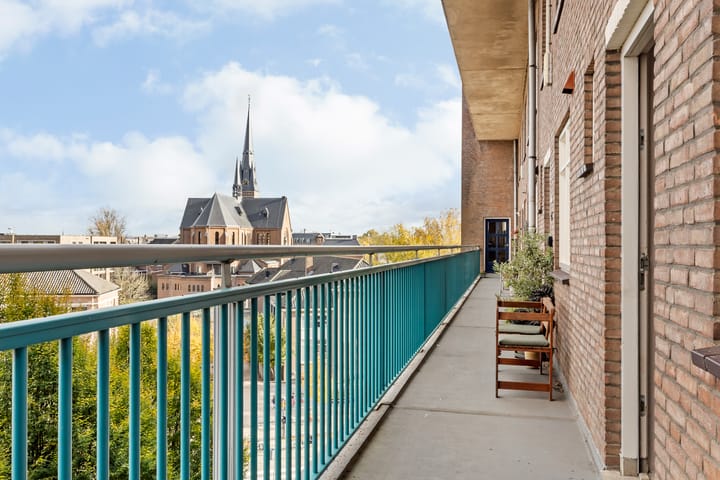 Photo 29 of Jan Nieuwenhuyzenstraat 56-B