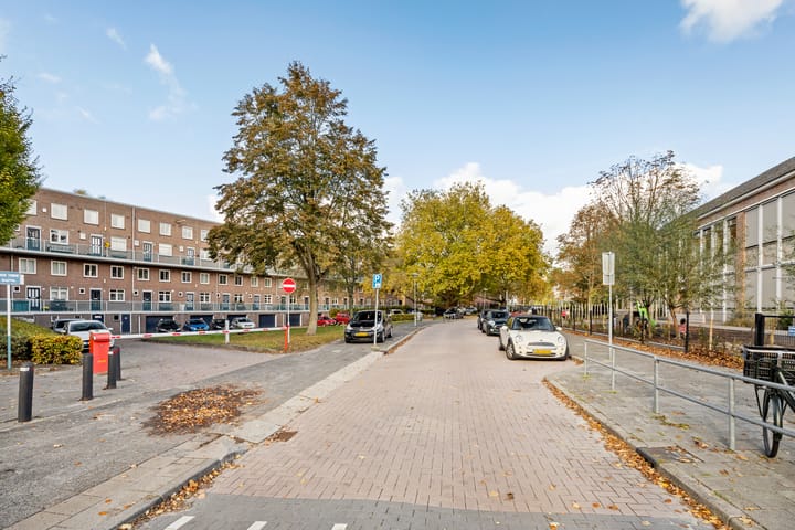 Photo 36 of Jan Nieuwenhuyzenstraat 56-B