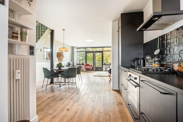 Photo 16 of Jan Nieuwenhuyzenstraat 56-B