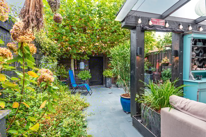 Photo 20 of Oosterstraat 39