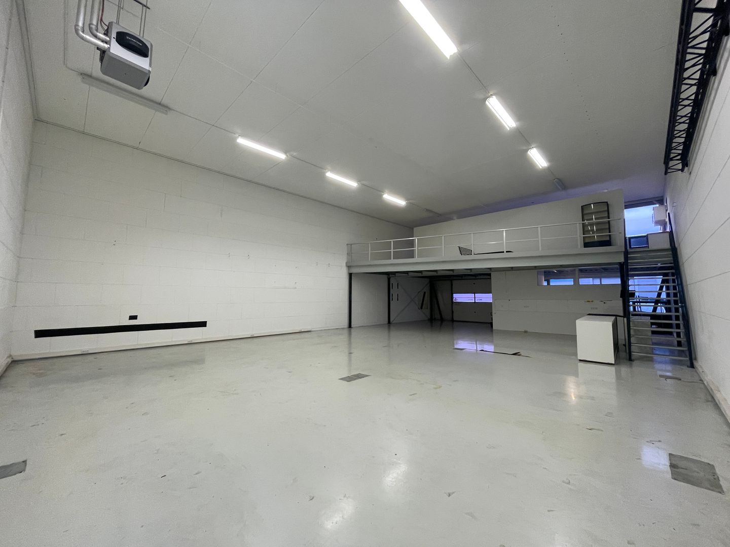 Bekijk foto 3 van Vrij-Harnasch 28