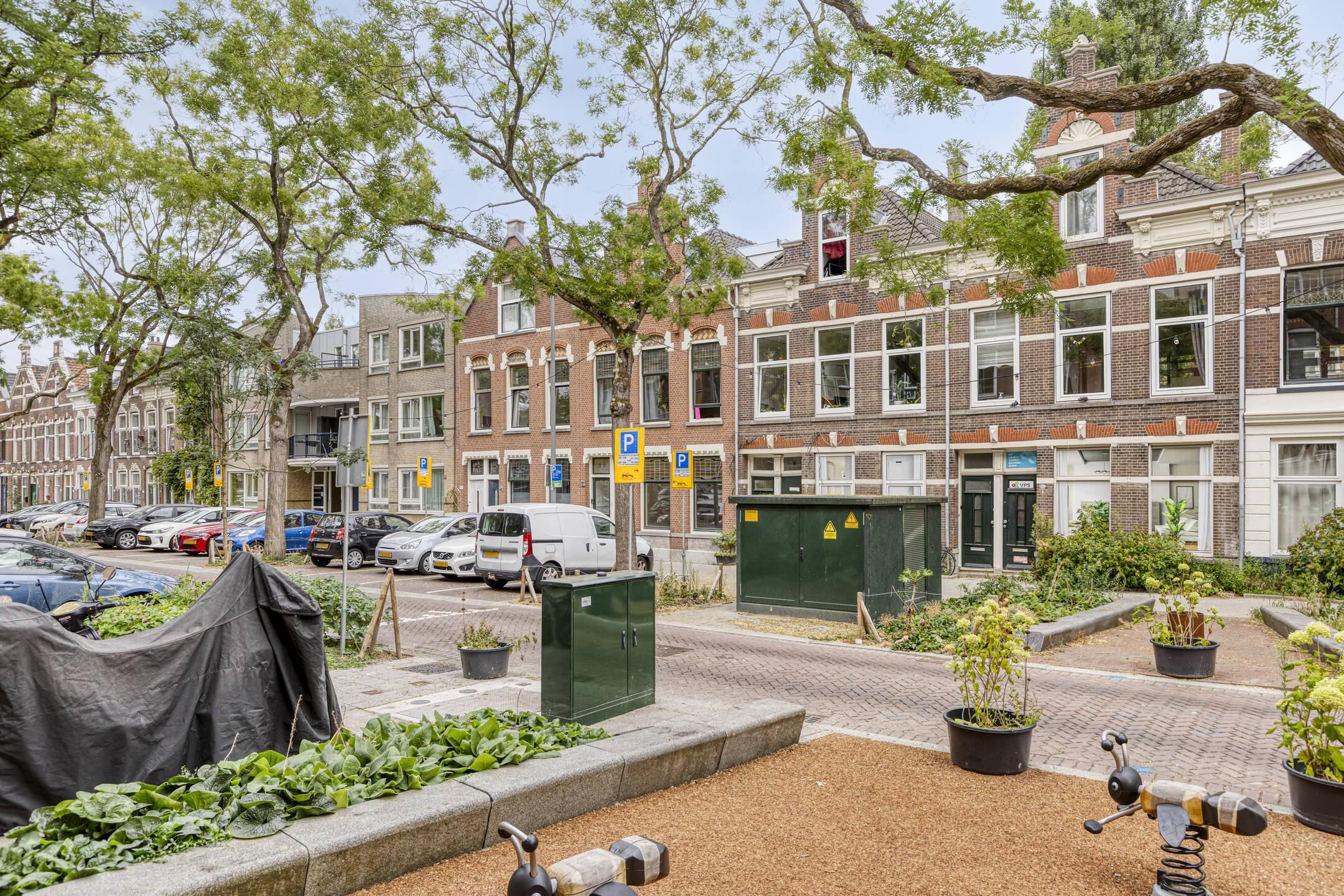 Photo 48 of Blommersdijkselaan 7-A