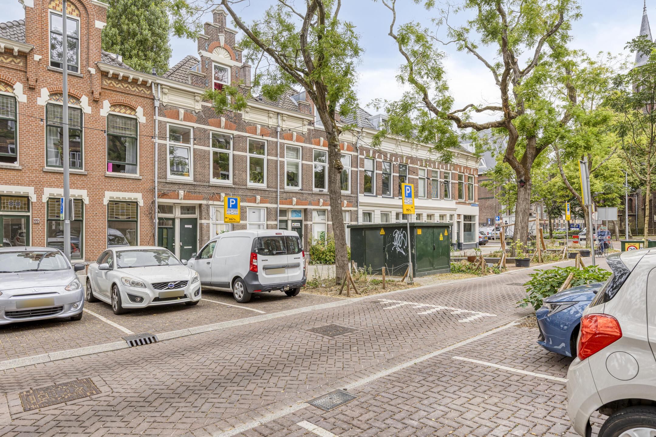 Photo 51 of Blommersdijkselaan 7-A