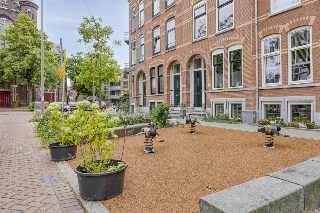 Photo 58 of Blommersdijkselaan 7-A