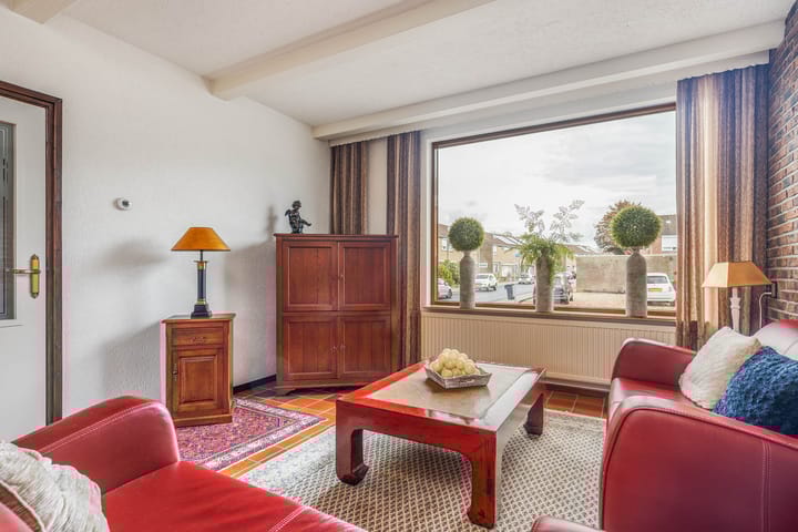 Photo 10 of Heiveldstraat 23