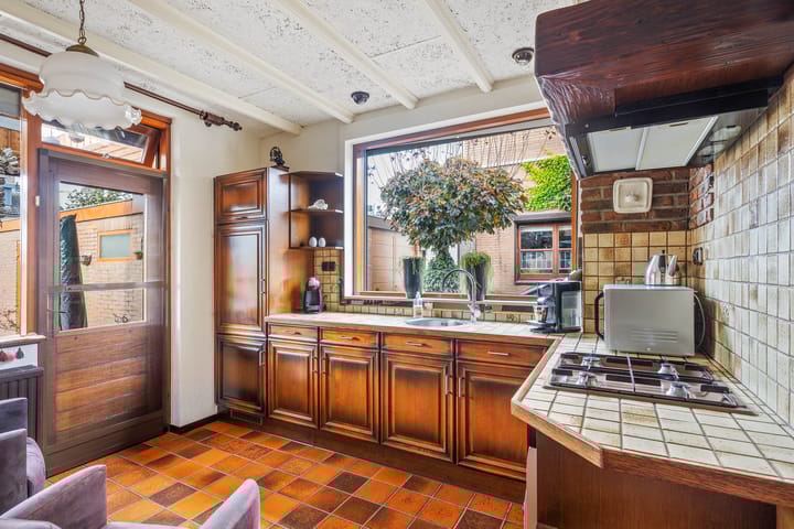 Photo 3 of Heiveldstraat 23