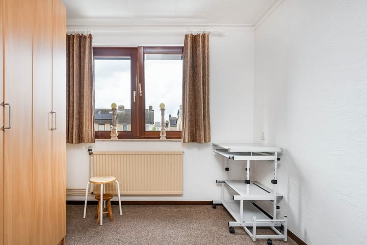 Photo 22 of Heiveldstraat 23