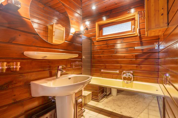 Photo 24 of Heiveldstraat 23