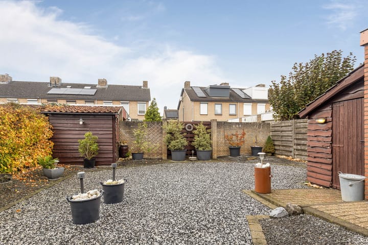 Photo 28 of Heiveldstraat 23