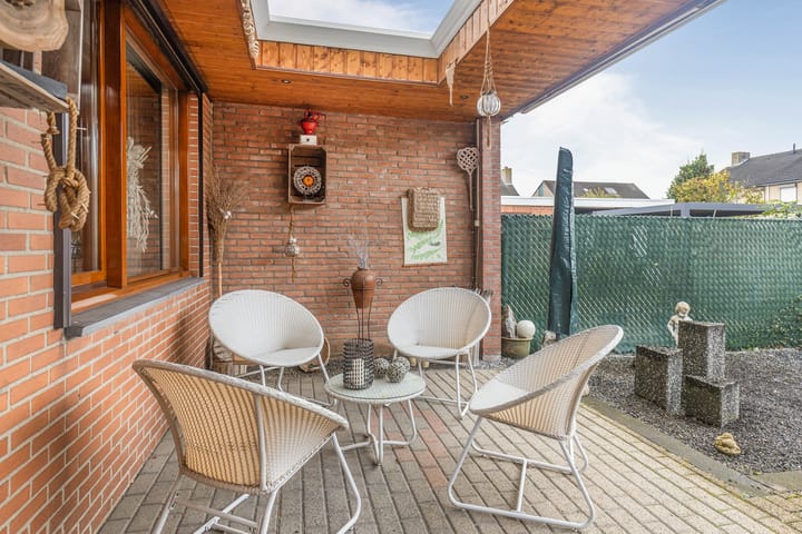 Photo 35 of Heiveldstraat 23