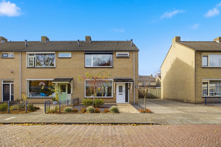 Photo 4 of De Vooghtstraat 14