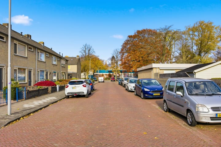 Photo 45 of De Vooghtstraat 14