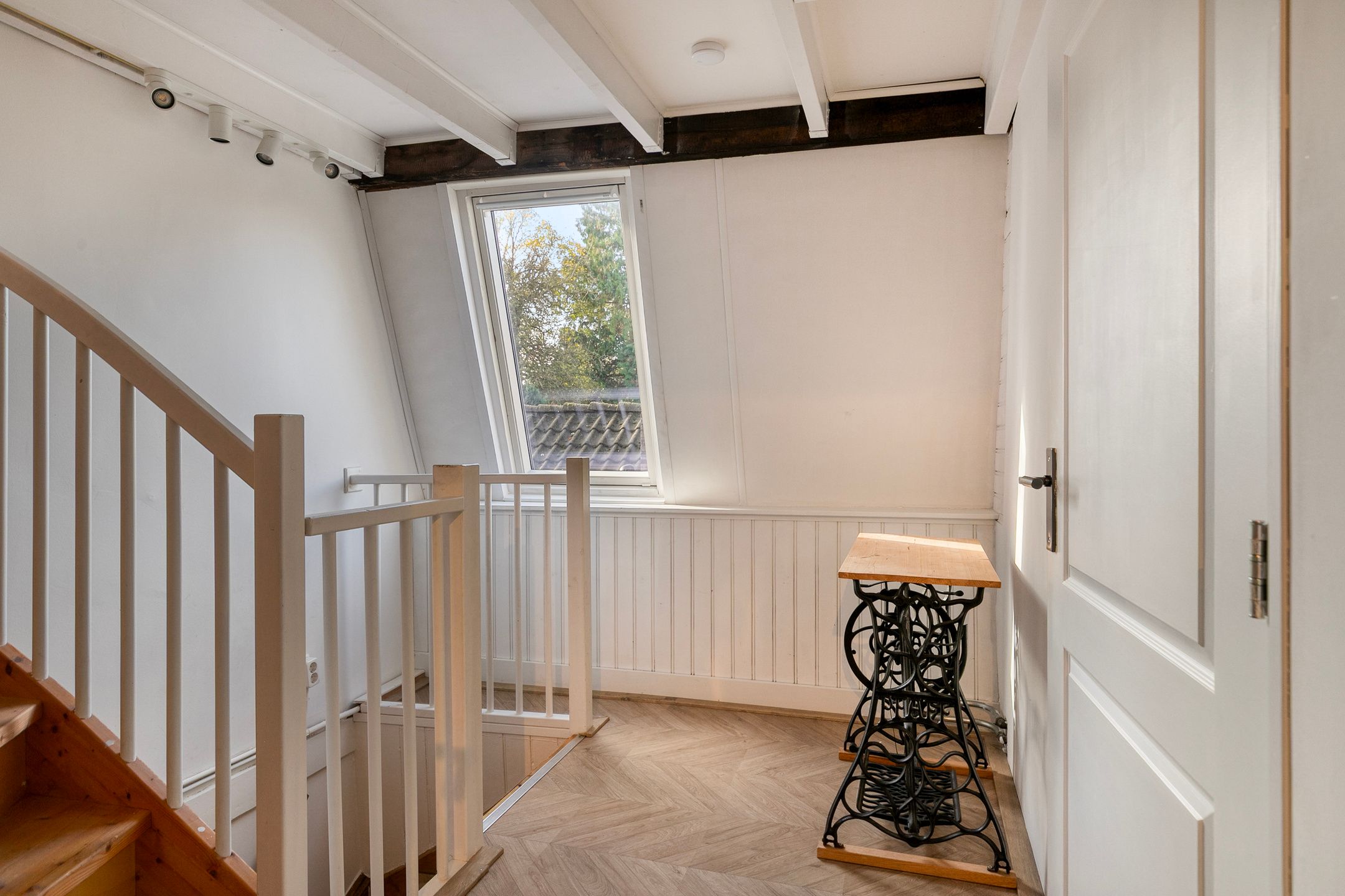 Photo 21 of Edenstraat 70