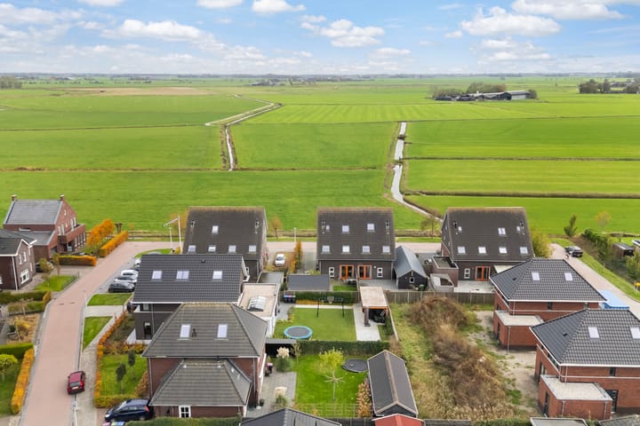 Photo 2 of It Blauleech 54