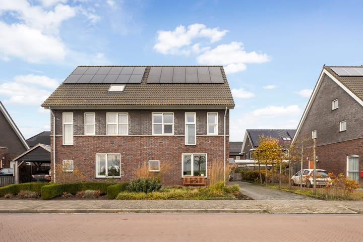 Photo 31 of It Blauleech 54