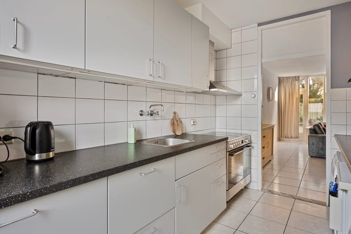 Foto 16 van Staringstraat 84