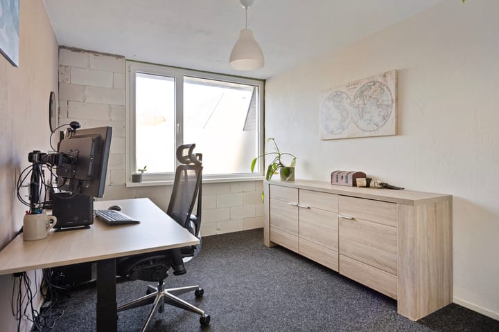 Foto 24 van Staringstraat 84