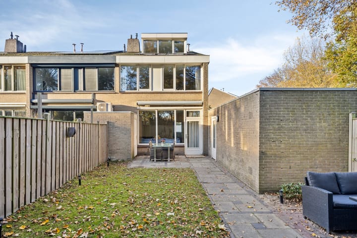 Foto 32 van Staringstraat 84