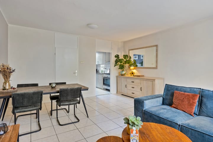 Foto 11 van Staringstraat 84