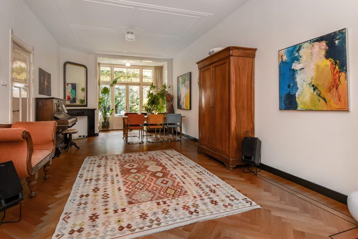 Photo 6 of Emmastraat 47