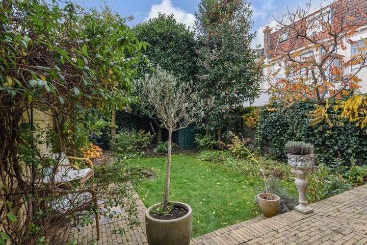 Photo 12 of Emmastraat 47