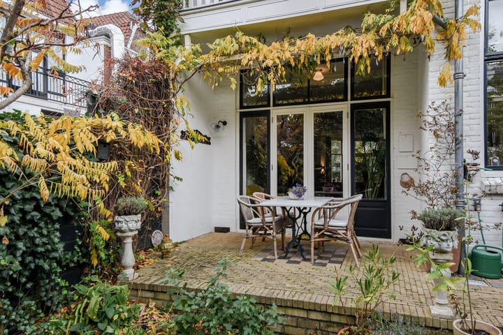 Photo 15 of Emmastraat 47