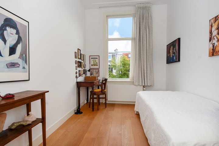 Photo 24 of Emmastraat 47