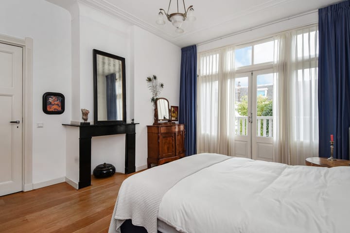 Photo 21 of Emmastraat 47