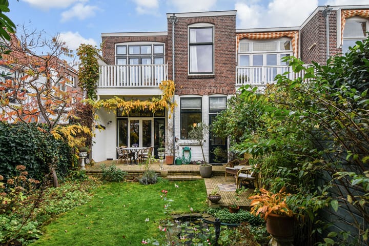 Photo 13 of Emmastraat 47