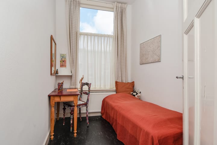 Photo 30 of Emmastraat 47