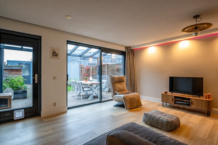 Foto 10 van Biezenknoppen 5