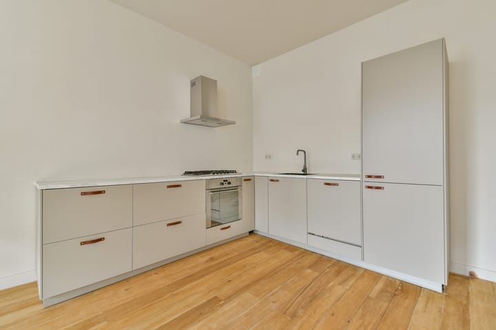 Photo 2 of Frederik Hendrikstraat 124-1