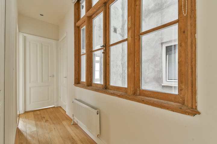 Photo 11 of Frederik Hendrikstraat 124-1