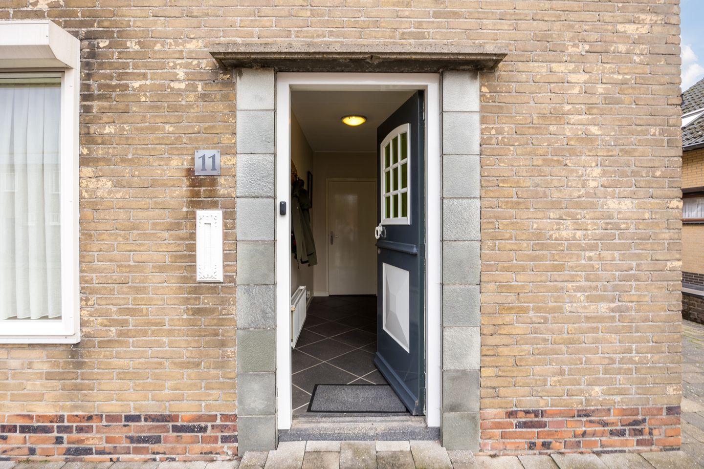 Photo 4 of Schoolstraat 11